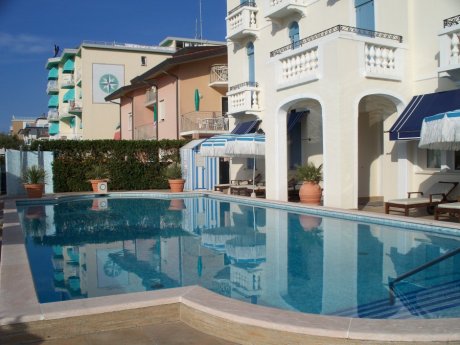 Hotel Casa Bianca al Mare